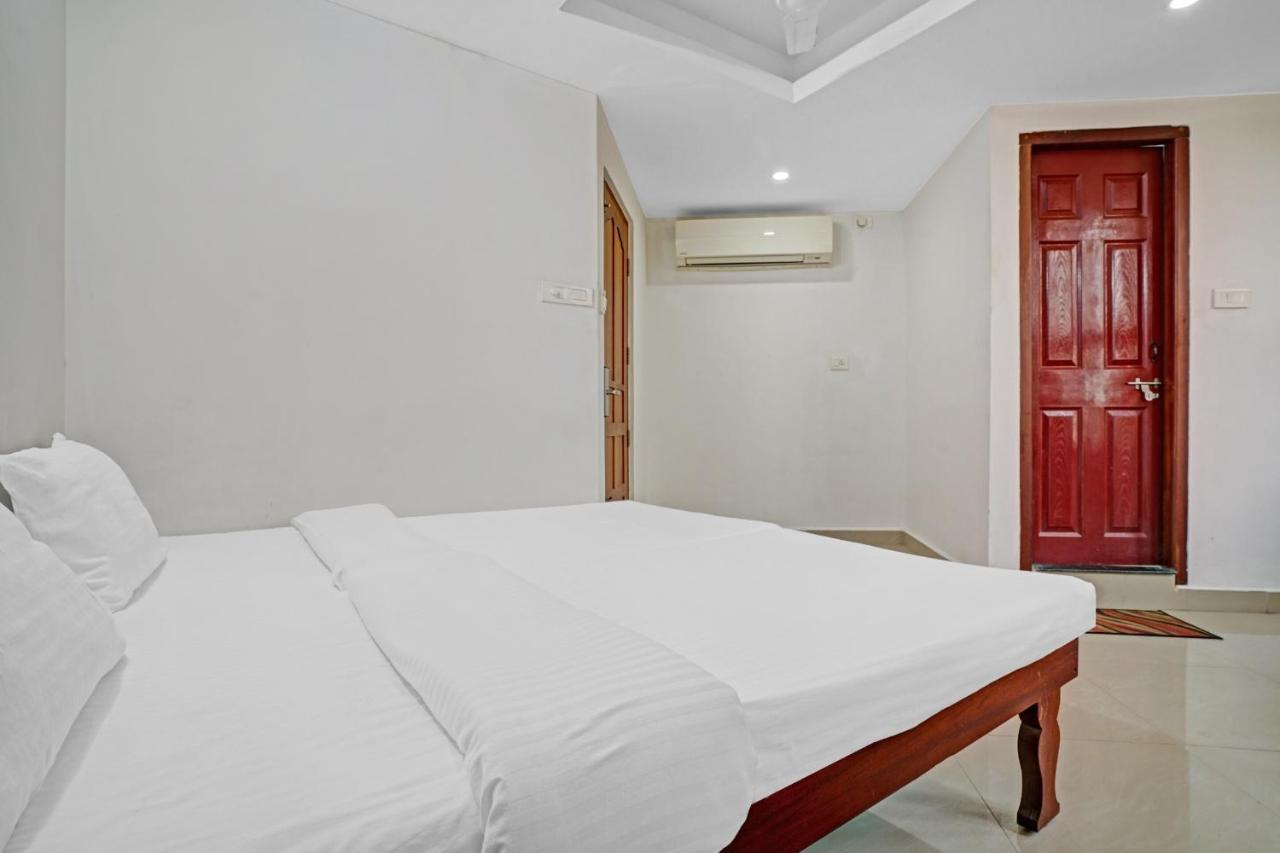 Collection O Aramam Executive Inn Kochi ภายนอก รูปภาพ