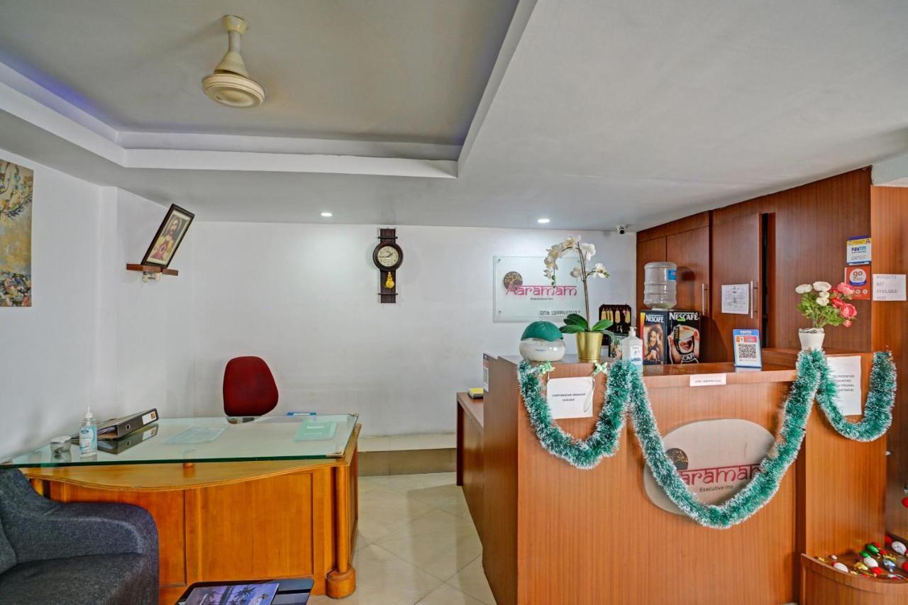 Collection O Aramam Executive Inn Kochi ภายนอก รูปภาพ